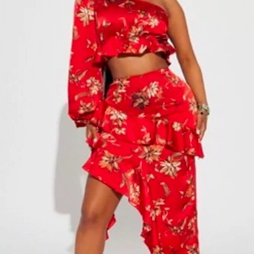 Fashion Nova Red Floral Asymmetrical Ruffle Skirt